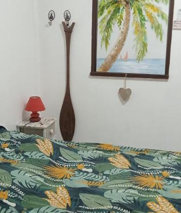 Tropical cocoon