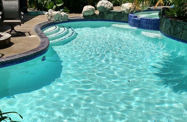 Tropical Home, Heated Pool, Spa, Fire Ring, Fireplace, Central Air, Pool table