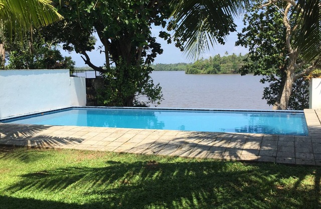 Tropical Lakeside Villa, Hikkaduwa