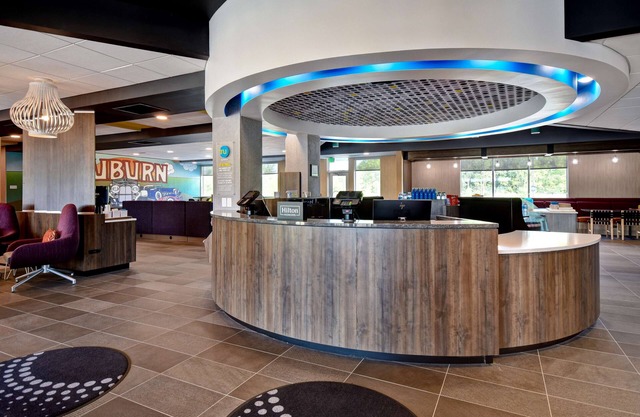 Tru by Hilton Auburn