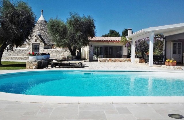 Trulli Stella - Rare & Immaculate with unique outdoor kitchen (3 Bed, 2 bath)