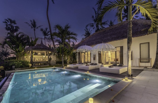 Truly a Luxury Hidden Jewel in Paradise! Private, Romantic and Breathtaking!