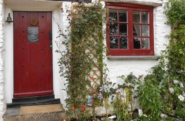 TUCKERMARSH QUAY RIVER COTTAGE 2, family friendly in Bere Alston