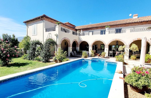 Tuscan Villa Heart of Franschhoek Valley Security/No Power Cuts/Pool/Winelands