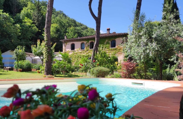 Tuscany - Arezzo elegant villa with pool and private park