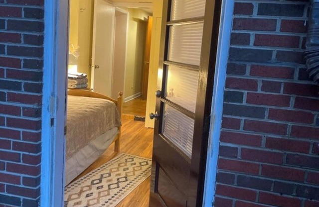 TWIN BED, PILLOW, SHOWER, FRIDGE, MW, - 64.