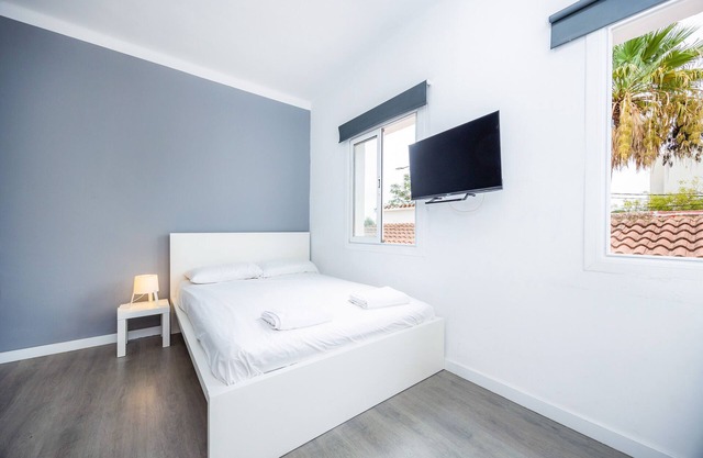 Twin/double room Nº7' with Shared Terrace, Wi-Fi and Air Conditioning