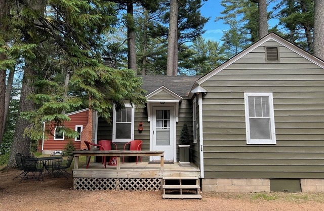 Two 2 bedroom cabin w/AC on Big St Germain Lake