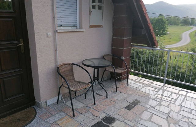 Two bedroom apartment with terrace Smoljanac, Plitvice (A-14979-a)