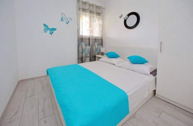 Two bedroom apartment with terrace Bibinje, Zadar (A-14436-b)
