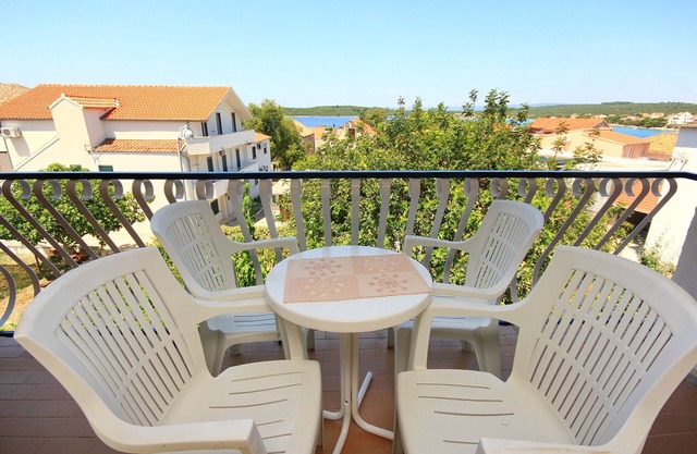 Two bedroom apartment with balcony and sea view Lovište, Pelješac (A-10182-a)