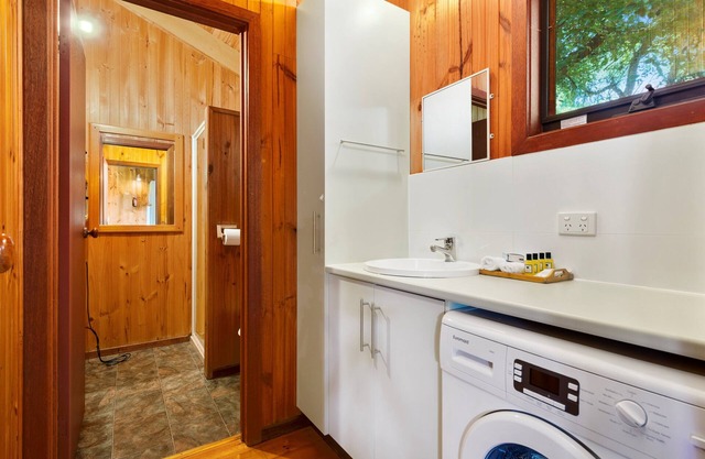 Two Bedroom family farm cottage