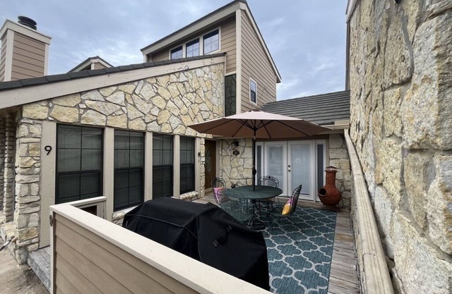 Two Bedroom Townhome With Pool in Horseshoe Bay.