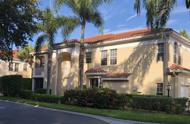 Two Bedroom, Two Bathroom, First Floor Condo In Beautiful L'Ambiance