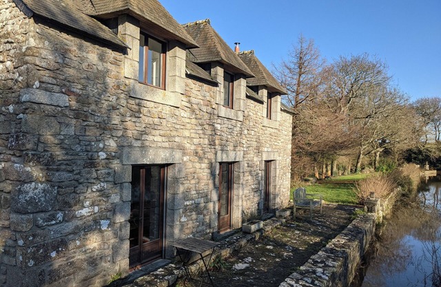 TY MAEN - Authentic 18th century mill near the sea