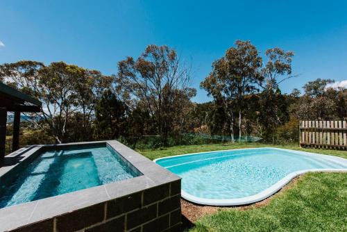 'Tyalla Lodge' Unique Luxe Design in the Mountains