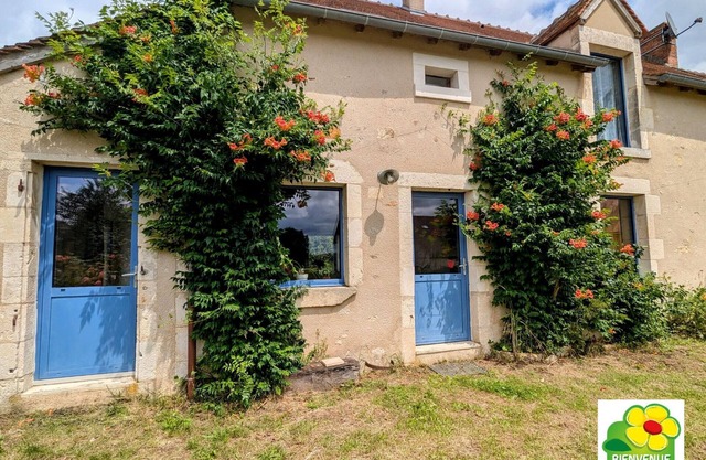 Typical house in Berry with private garden, BBQ and parking