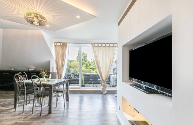 'Uhse Apartment' with Garden & Wi-Fi