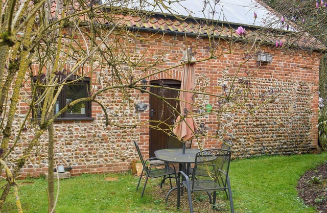 UK46714 - Flint Lodge