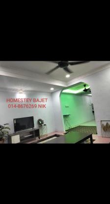 Umi Homestay PT5757