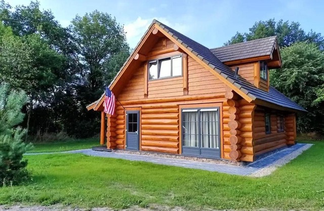 Unieke houten villa met SAUNA in Twente - 5p