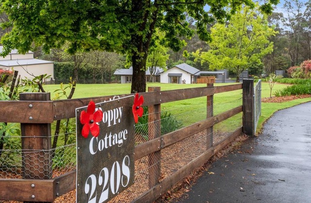 Unique and secluded Poppy Cottage