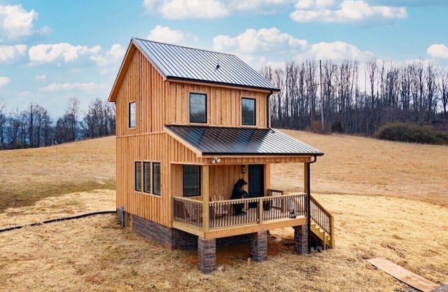 ⚡️Unique Cabin Studio, in ❤️ of Tri Cities