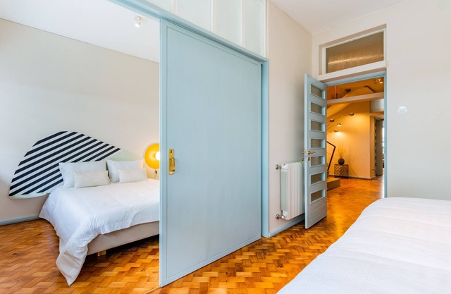 UNIQUE DUPLEX PENTHOUSE & FREE PARKING