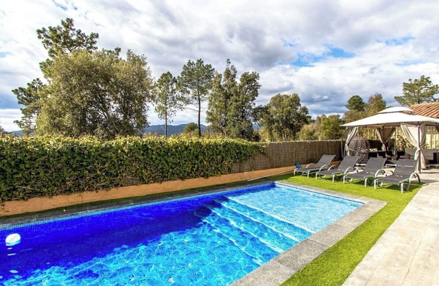 Unique Costa Brava Abode w/train access to BCN
