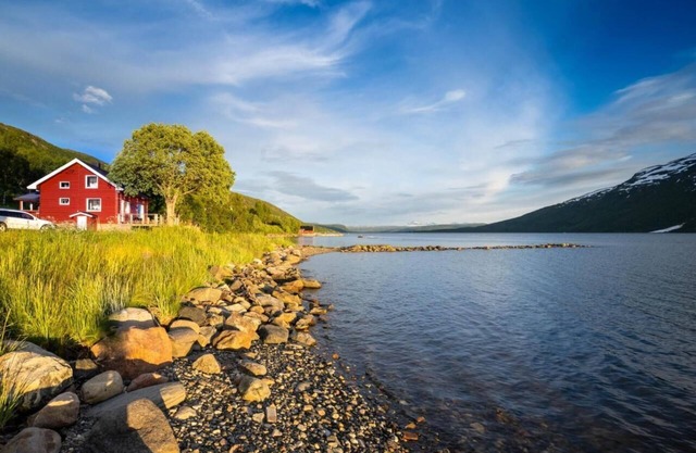 Unique fjord house in Malsnes - with private beach and genuine Norwegian charm