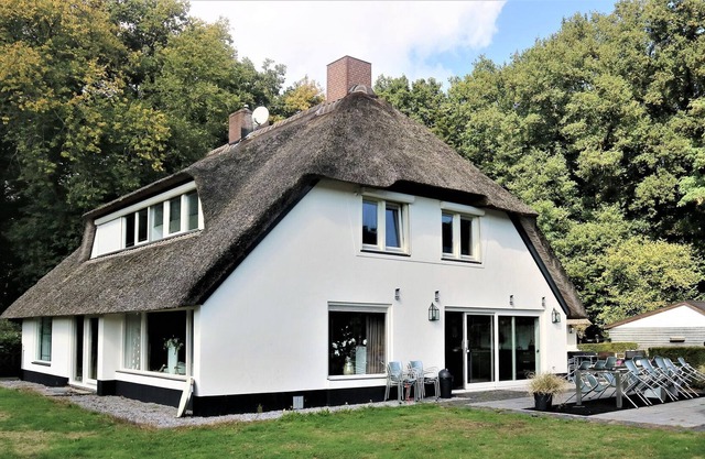 Unique holiday home in Laag-Soeren surrounded by nature