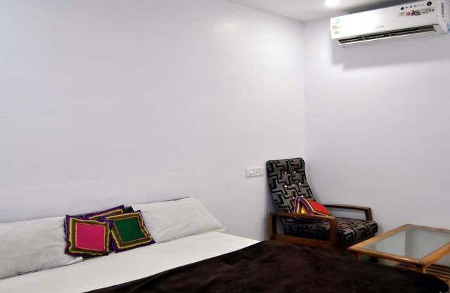 Unit 16 Beautiful and clean room to stay