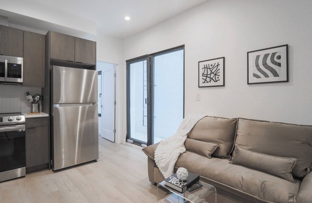 Unit 2: Cozy 1-Bed in the heart of Dc