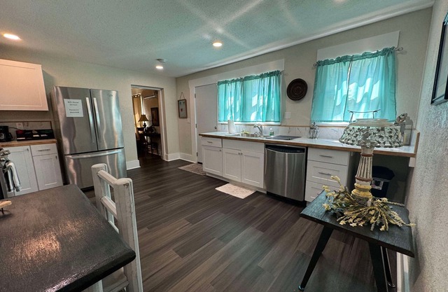Unit 5 - Pinal Creek East - Gold Unit; 2-bedroom apartment with AC and WiFi