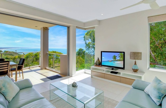 Unit 9/103 Cooloola Drive - Rainbow Beach. Stunning Ocean Views. Seabreezes. Aircon. Wi-Fi.