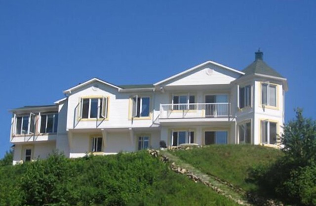 Unit A - 3 Bedrooms Private/Beachfront/Kayaks,/Starlink Internet