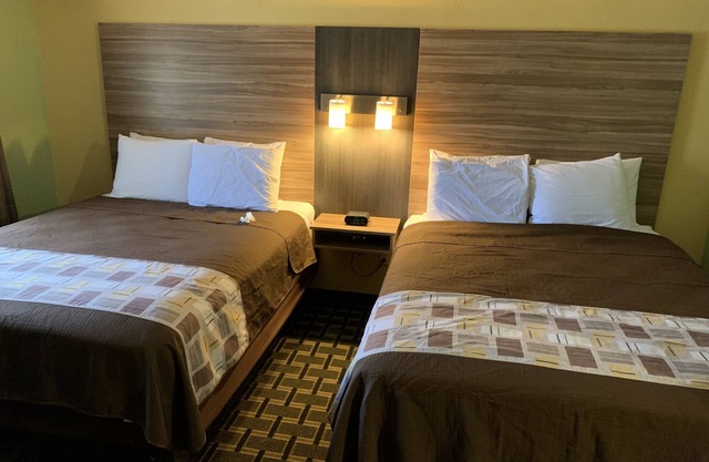 University Manor Inn