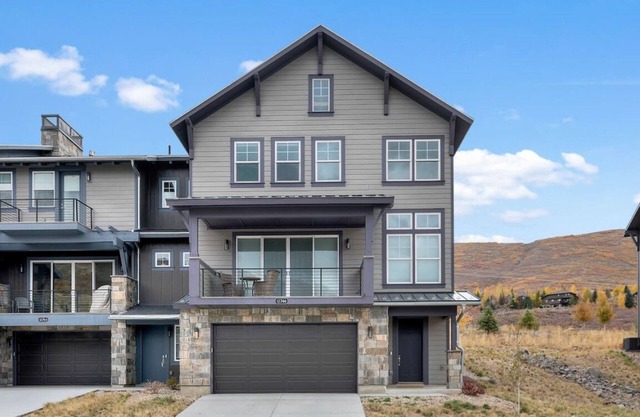 Unparalleled luxury condo nestled with views of both Jordanelle Reservoir & Deer Valley