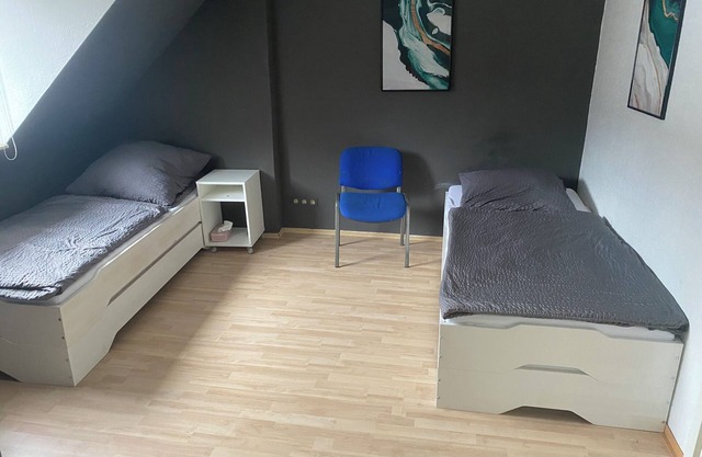 Unterkunft .3 Schlafzimmer, Esszimmer,küche, Bad. 30 Minuten Nach Frankfurt