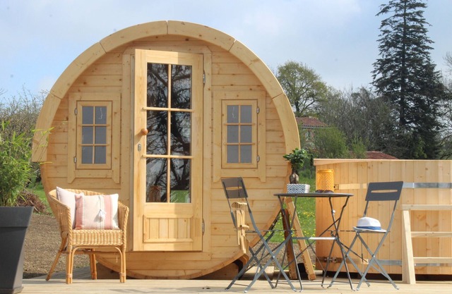 Unusual guest rooms (Barrels)