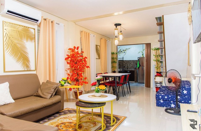 Up to 18 Guest Near Aqua Planet & Clark international Speedway