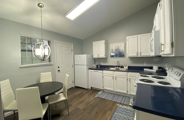Updated Apt in Country - ATV Trls & Norris Lake