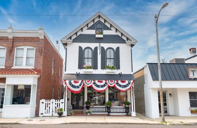 Updated in downtown Cape May Court House!