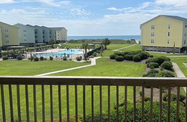 Updated Oceanview Surf City Condo with Pool and Private Beach access