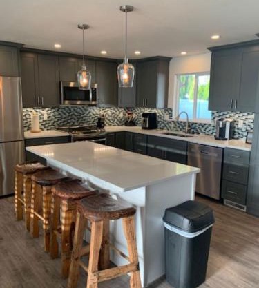 Updated Spacious Home & Hot Tub