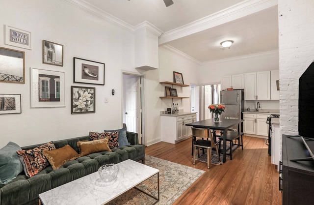 Upscale 4BR Uptown Home - Steps to Magazine Street - 10 mins to French Quarter