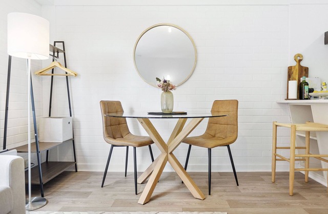 Urban Chic Studio by 'the Strip'
