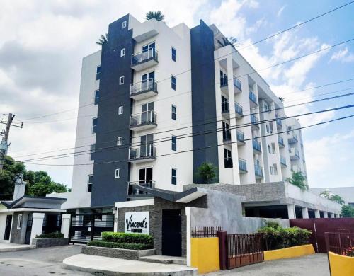 Urban Oasis - Your Modern Haven