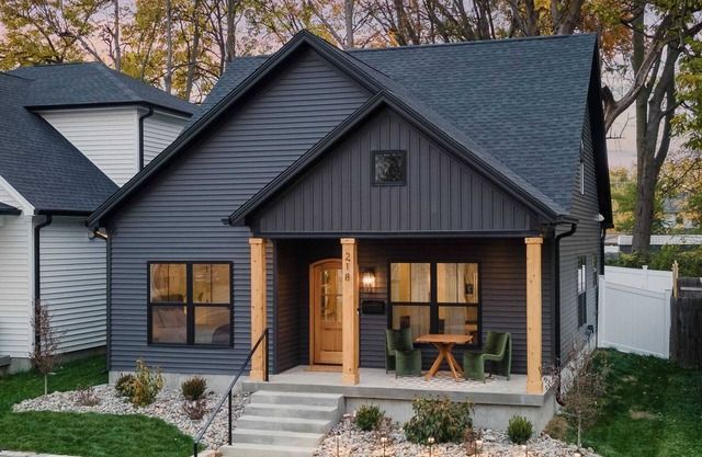 Urban Sophistication Mid Century - Farm Home