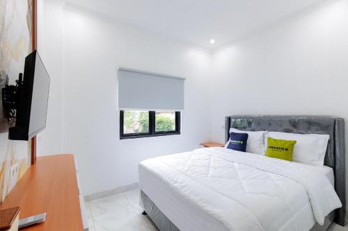 Urbanview Hotel Amira Syariah Bogor